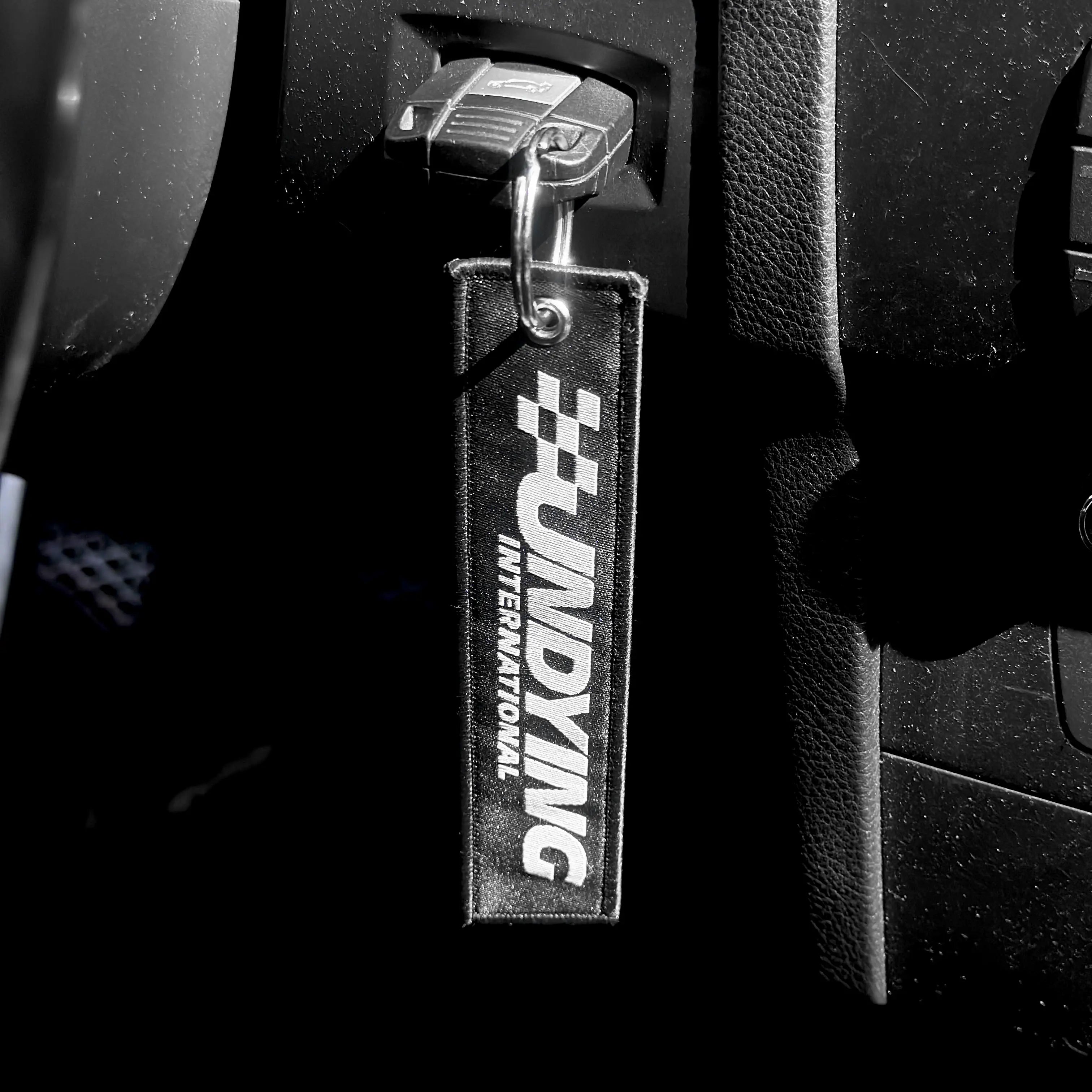 UNDYING V1 BLACK KEYTAG madebyundying